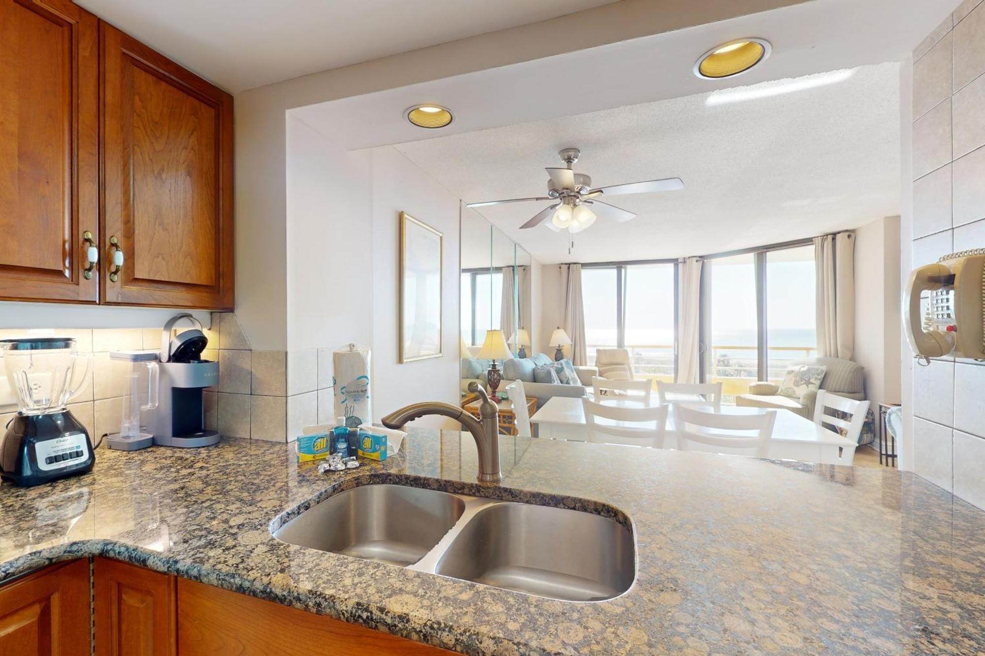 Ocean Creek Villa Миртъл Бийч Стая снимка